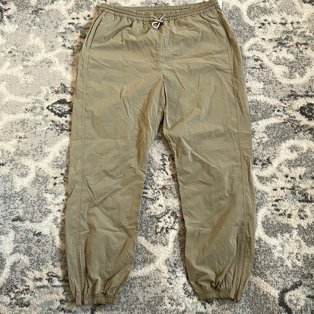 Lululemon Evergreen Track Pants in Cafe Au Lait